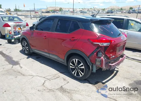 2019 Nissan Kicks Sr from USA, damaged, VIN 3N1CP5CU7KL553290